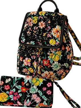 Vera Bradley Floral Mini Backpack + Wallet Set Black
Quilted Travel Bag
